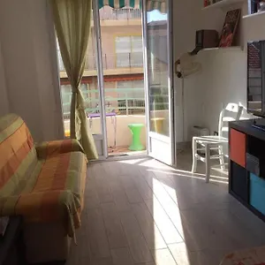 appartement-antibes-centre-proche-mer-et-commerces-60m2.fr-provencehotel.com/